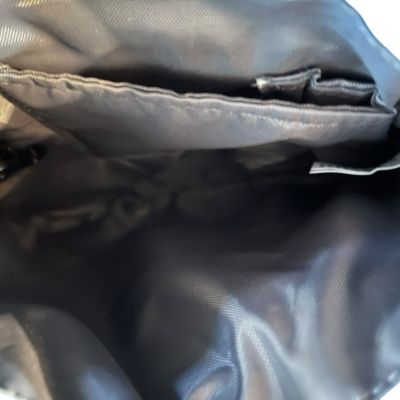 💚Kavu Keepalong Crossbody Bag - Picture 10 of 13